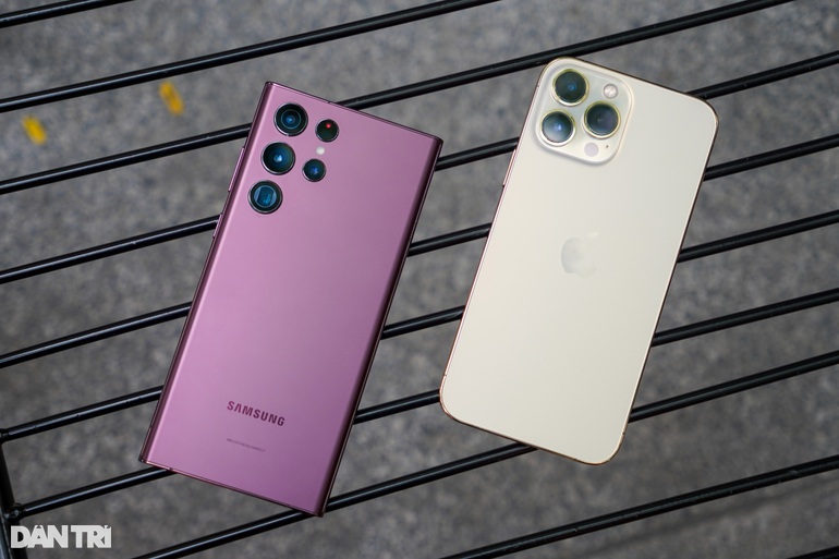 Samsung Galaxy S22 Ultra Doi Dau Iphone 13 Pro Max 65d 6347767 1 1