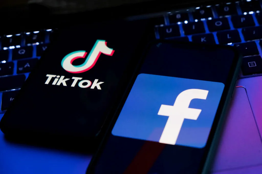 Tiktok Troi Day Manh Me De Doa Vi Tri Ung Dung Facebook Trong Bo Nho Smartphone Nguoi Dung Fab 6402733