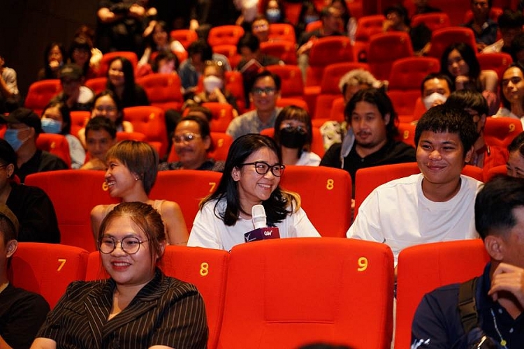 Vi Sao Xem Phim Tai Rap Van La Trai Nghiem Kho Thay The A80 6594723