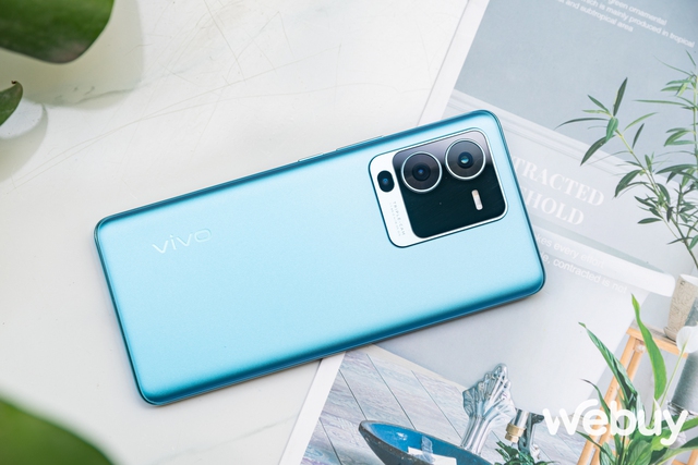 Cận cảnh vivo V25 Pro chính thức tại Việt Nam: Thiết kế cao cấp, tập trung trải nghiệm nhiếp ảnh, giá xấp xỉ 14 triệu đồng