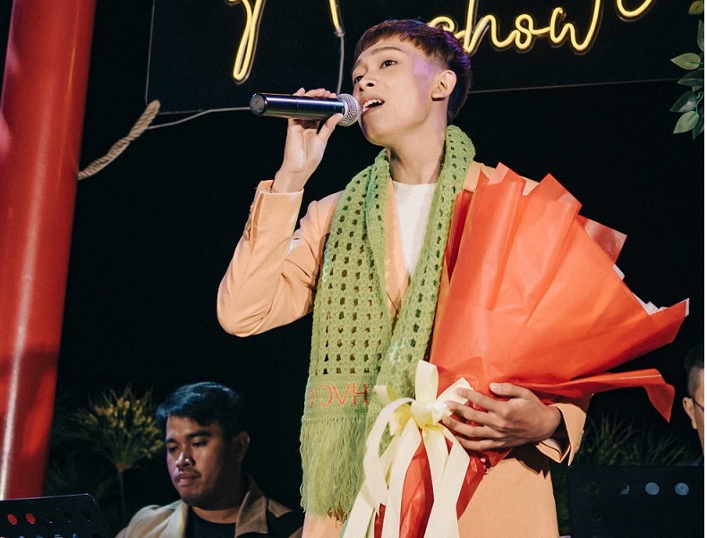 Hồ Văn Cường hát nhạc MONO gây tranh cãi