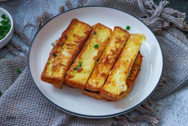 Bữa sáng làm món này chỉ 5 phút là xong, vừa ngon vừa no căng bụng