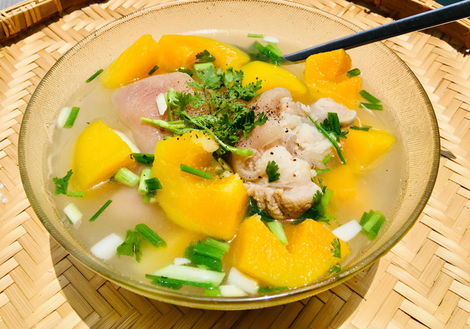 Bí quyết chữa món canh quá nhiều dầu mỡ