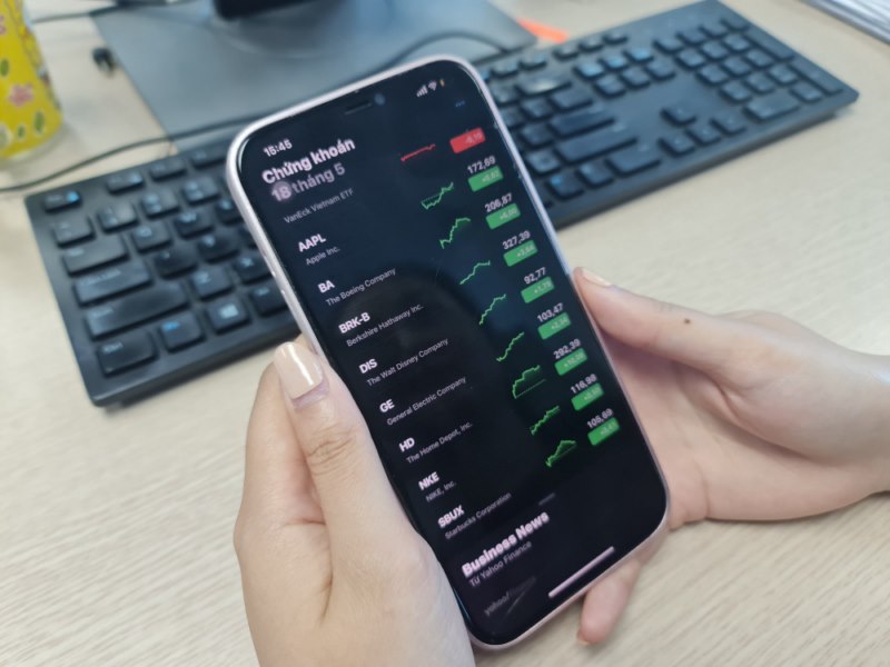 Cảnh giác với app lừa đảo đầu tư chứng khoán trên mạng