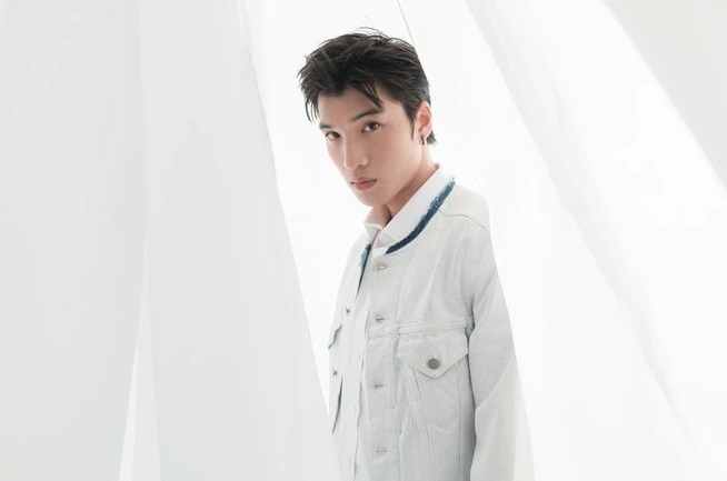 HIEUTHUHAI, Khương Lê và tranh luận ‘đẹp trai nhưng rap dở’