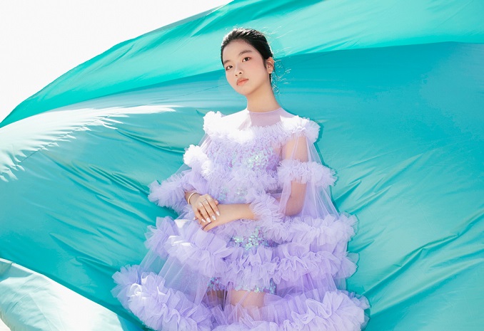 Mẫu nhí Bảo Anh đại diện cho chiến dịch của Dự án Vải Vụn nổi tiếng