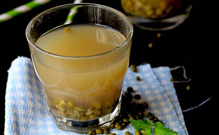 Uống nước đậu xanh mỗi ngày có tốt không?