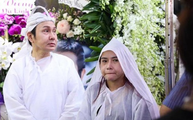 Vũ Luân: Tôi không biết Youtube của tôi truyền tiếp hình ảnh tang lễ cha nuôi