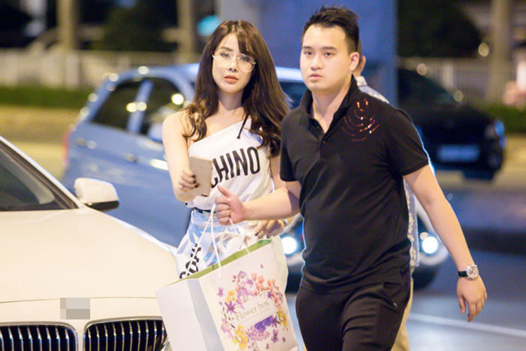 Diệp Lâm Anh và chồng cũ cùng giành quyền nuôi 2 con