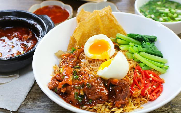 Những món mỳ trộn phải thử ngay khi đến Hà Nội