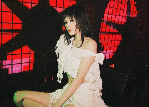 Ca sĩ Hiền Hồ tiếp tục bị khán giả đòi ‘tẩy chay’ khi vừa tung MV mới