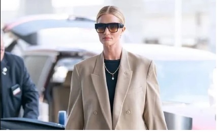 Ra sân bay mặc gì cho đẹp?