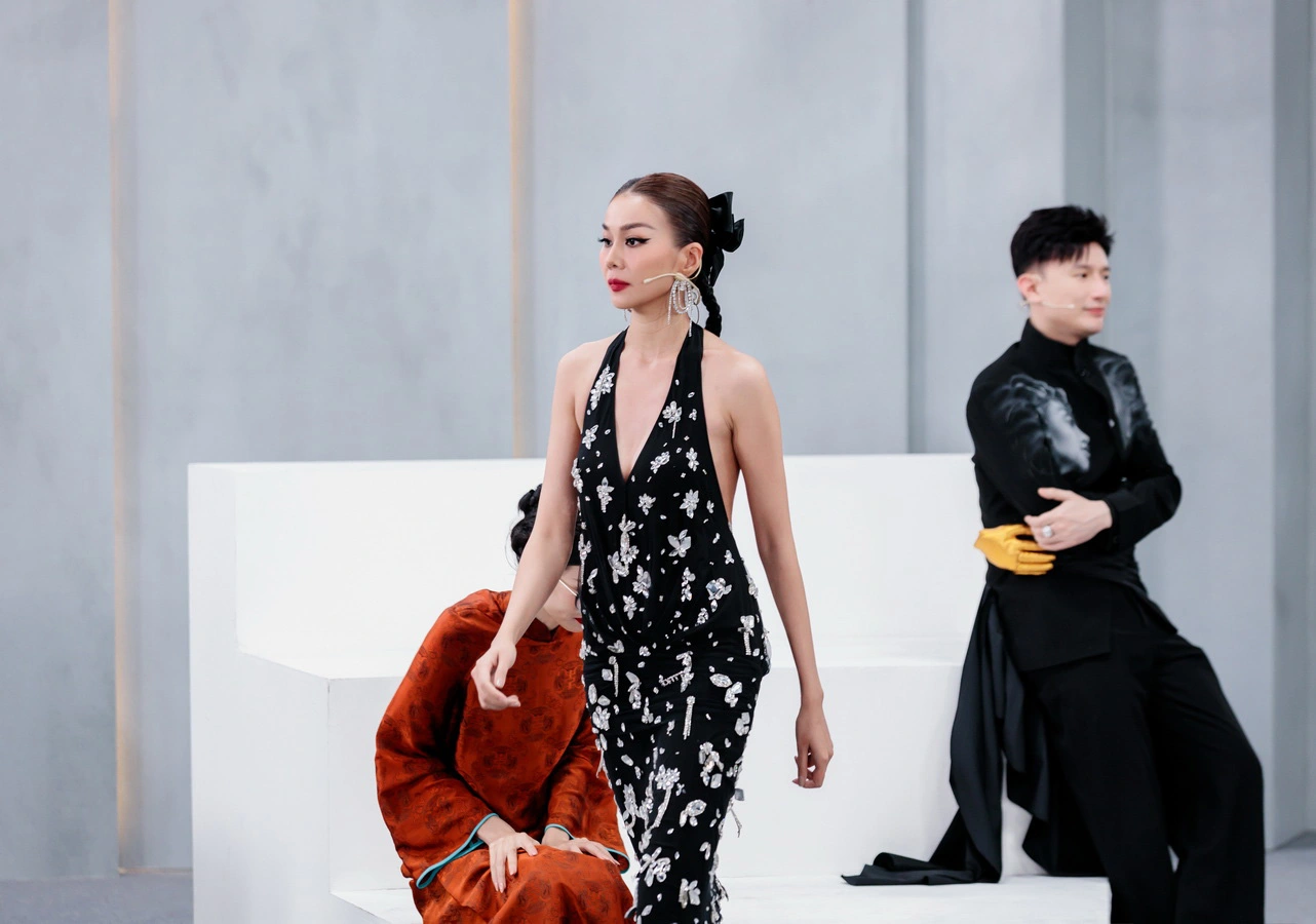 Thanh Hằng tức giận bỏ về, trách học trò của Hồ Ngọc Hà vô ơn