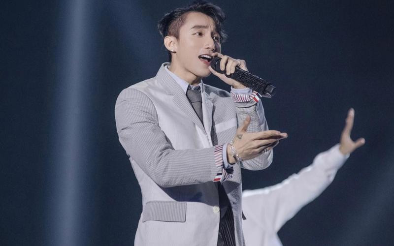 Showbiz Việt cần thêm lời xin lỗi, lòng biết ơn