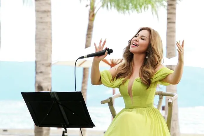 Minh Tuyết kể chuyện đời bằng âm nhạc