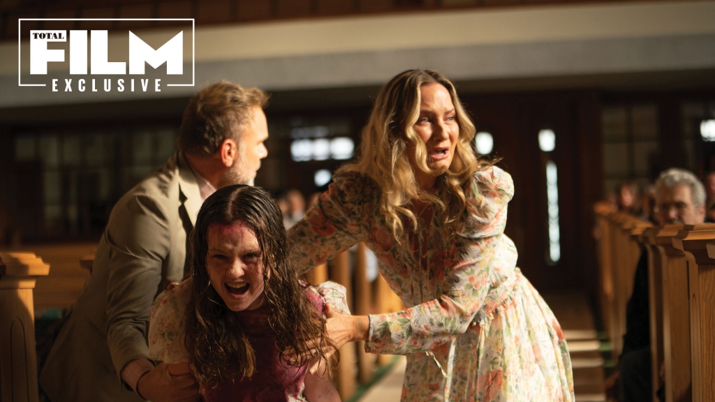 ‘Quỷ ám: Tín đồ’ bị chê là ‘rác phẩm’, khán giả dập ‘tơi tả’