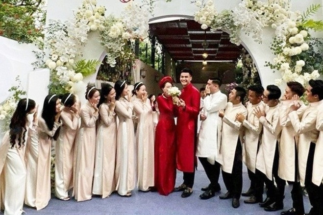 Vĩnh Thụy tổ chức đám cưới riêng tư với ái nữ đại gia bất động sản