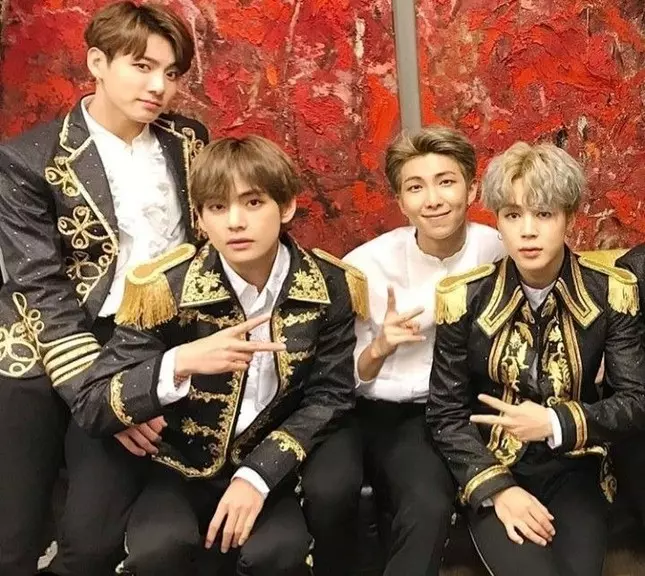 4 thành viên BTS nhập ngũ cùng lúc