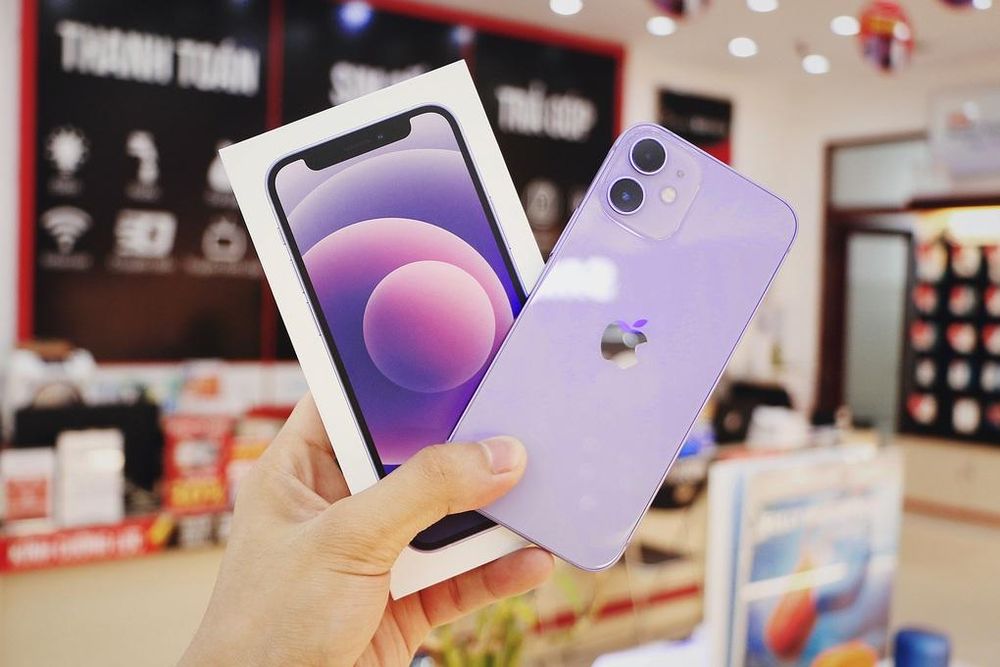 Giá iPhone 11, 12 giảm mạnh nhất lịch sử: Chọn loại chưa tới 10 triệu hay chọn mẫu cấu hình cao?