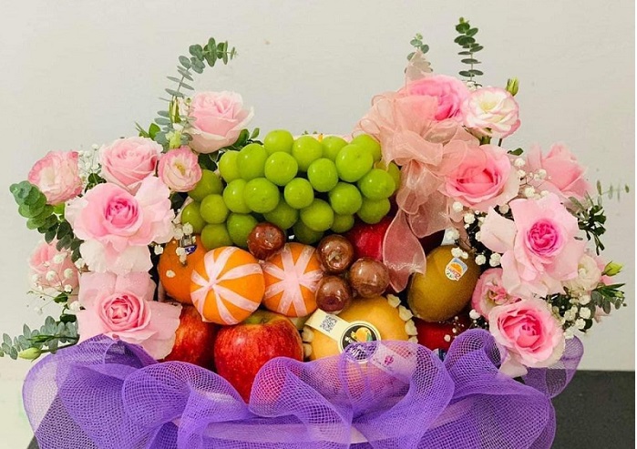 Hoa tươi dịp 20/11: ‘Mong bán được 15-20 bó là vui lắm rồi’