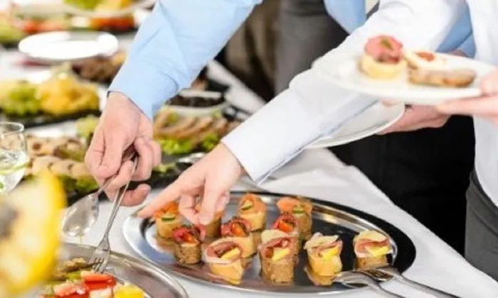 Mẹo ăn buffet ‘3 trước 4 sau’ ai cũng nên biết để tránh ‘thiệt thòi’