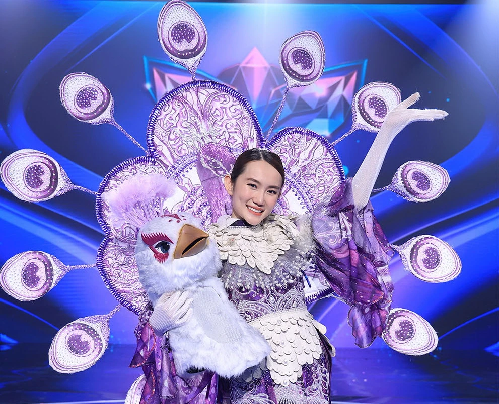 Một sao nữ Ca sĩ mặt nạ bị tố nhập nhằng tiền thu âm khiến anh em OnlyC lên tiếng, sự thật là gì?