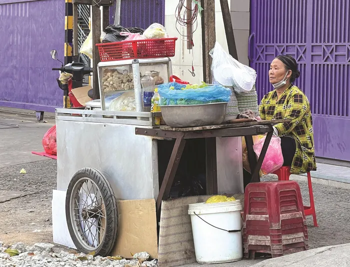 Nhọc nhằn đời hủ tiếu gõ