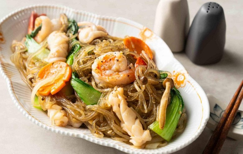 Bí quyết cho món miến xào mềm ngon không dính bết