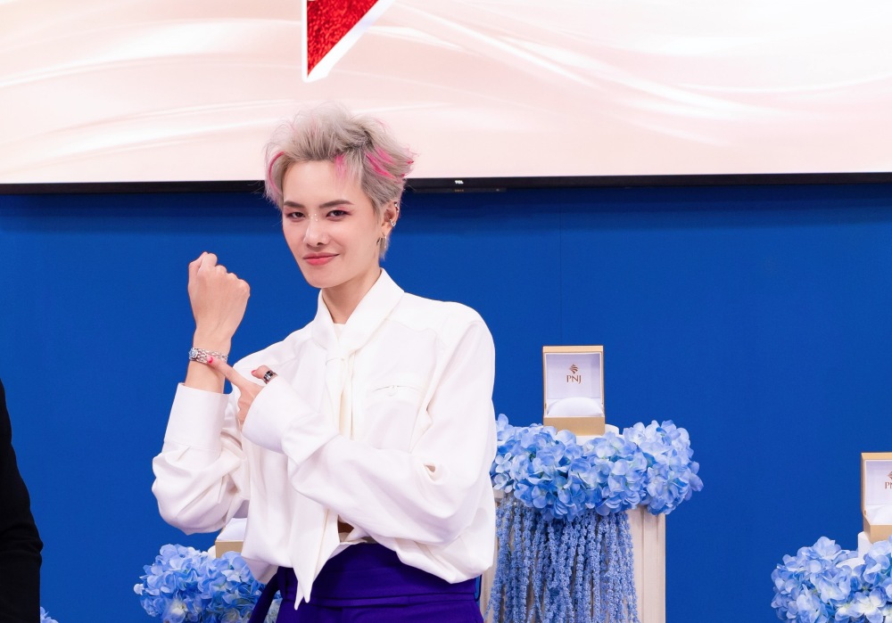 Chị đẹp bị khán giả ghét nhất ở show Đạp gió bản Việt