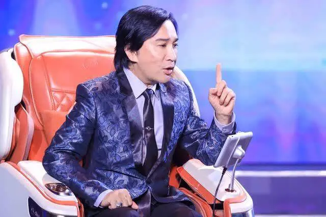 NSƯT Kim Tử Long ‘quên sĩ diện của nghệ sĩ’, xin khán giả từ 10.000 đồng