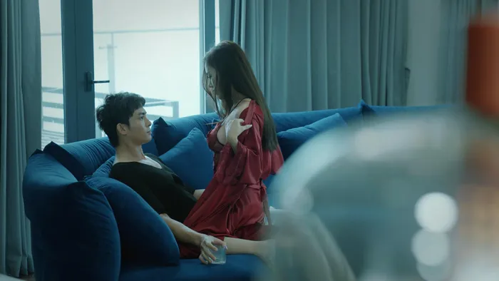 Phim Việt giờ vàng ảm đạm