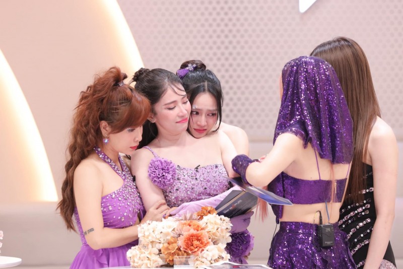 Chị đẹp Quỳnh Nga nói gì khi bị loại khỏi ‘Chị đẹp đạp gió rẽ sóng’?