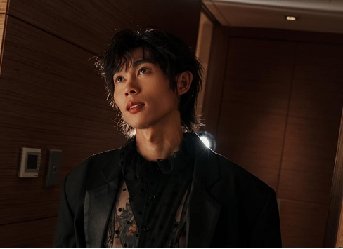 Hồng Thanh gây chú ý với visual lạ hậu chia tay Mie, phản ứng ra sao khi netizen khuyên “đừng cố tỏ ra mình ổn”?