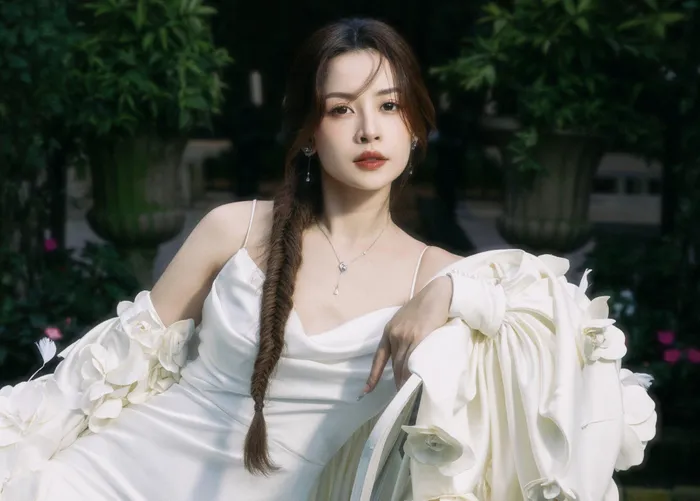 Vì sao Chi Pu tỏa sáng ở Trung Quốc?