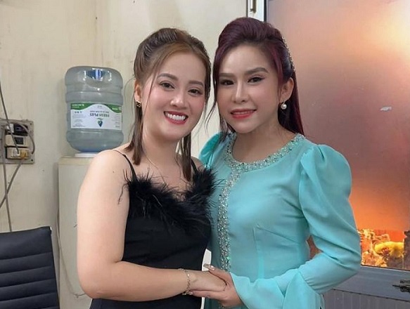 Lần đầu hát trên sân khấu, con gái NSƯT Vũ Linh bị run, hát sai lời