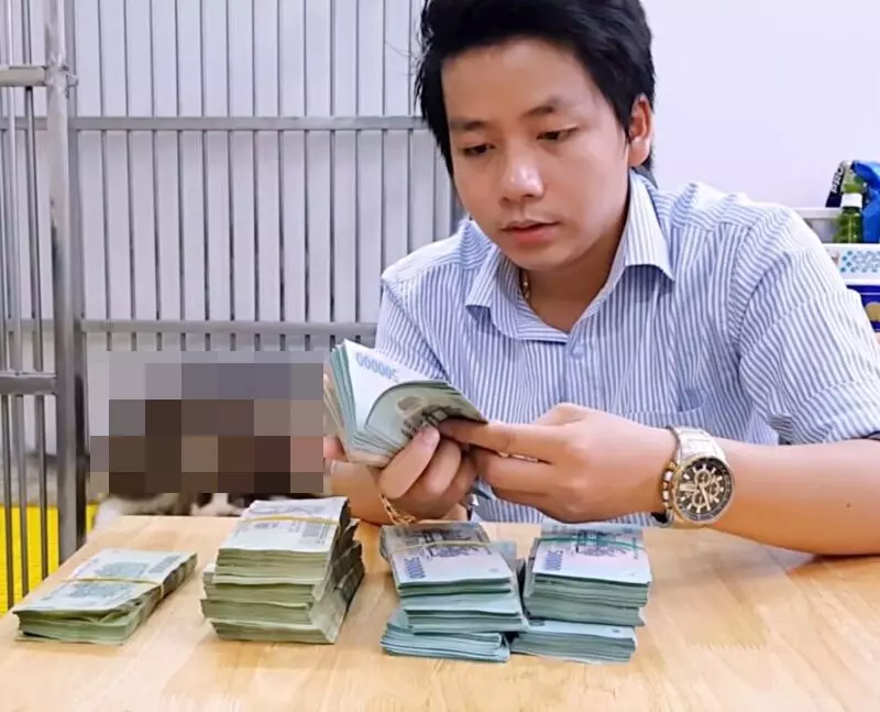 Tranh cãi Khoa Pug dạy đời ’28 tuổi lương dưới 50 triệu thì vứt’