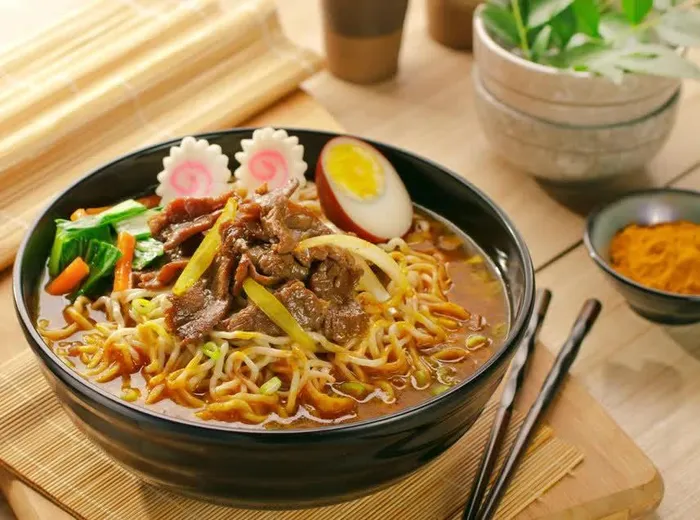 ‘Khi nấu mì ăn liền bạn cho gói dầu hay gói vào muối trước?’: Rất nhiều người làm sai bảo sao mì kém ngon