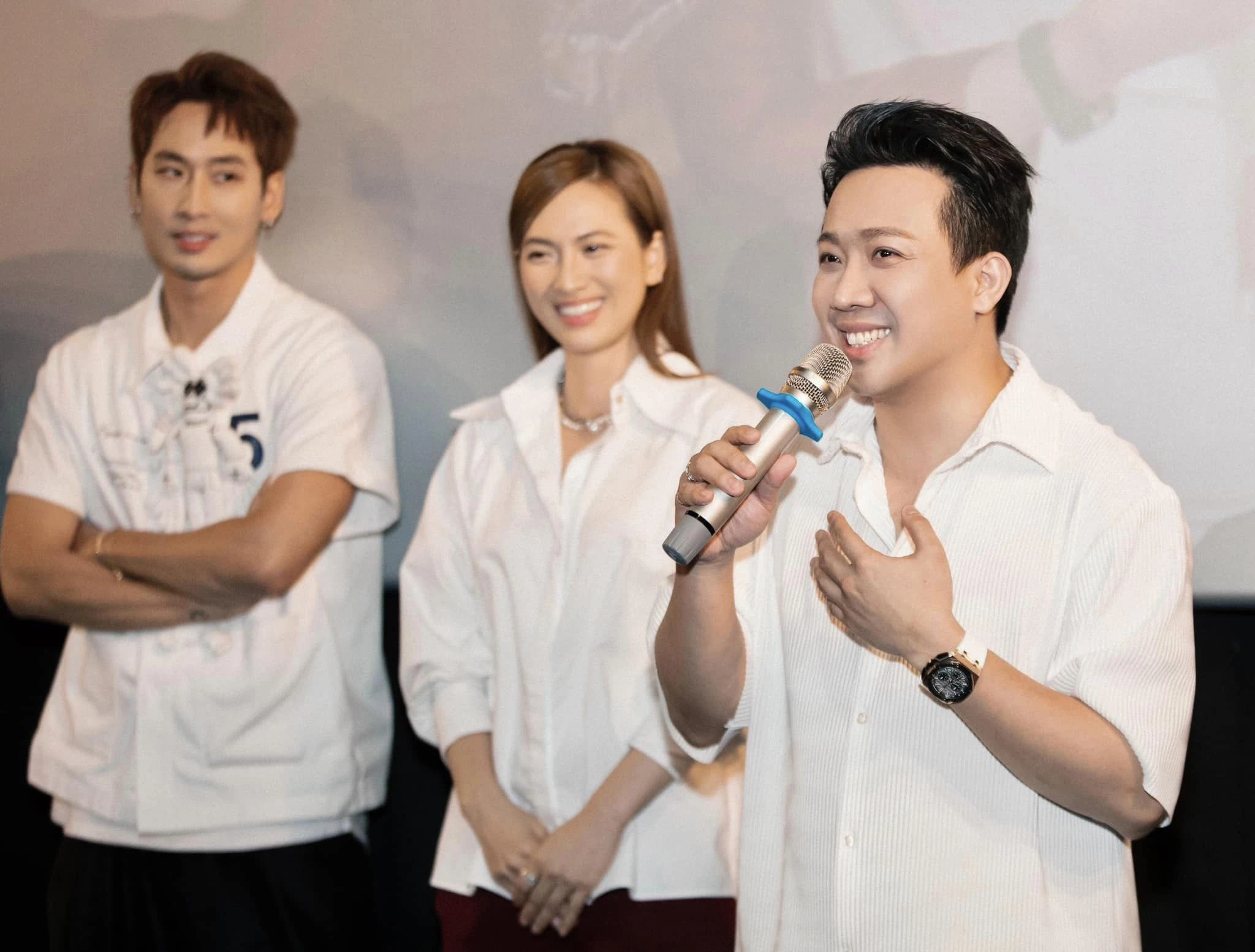 Trấn Thành đáp trả tranh cãi xoay quanh việc lý giải tên ‘Trùng Dương’