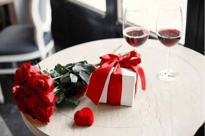 Valentine trắng – ai được tặng quà?