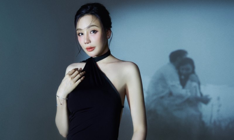 Hồ Quỳnh Hương thú nhận hỏng mặt vì kem trộn, tức giận là ném điện thoại vào trợ lý