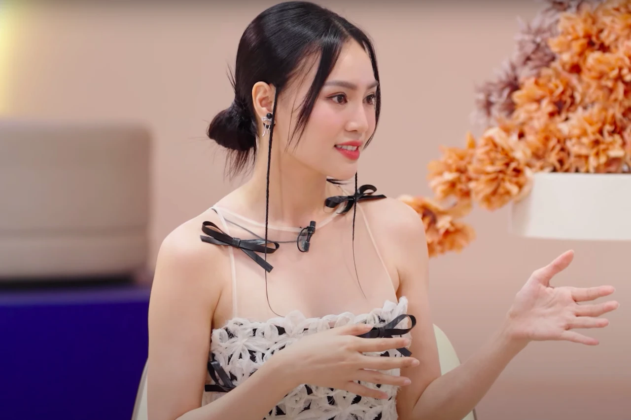 Ninh Dương Lan Ngọc đón tuổi 34