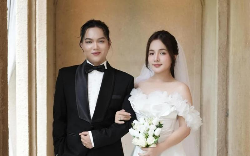 TikToker Phạm Thoại đang xem thường dư luận ra sao sau vụ đám cưới giả?