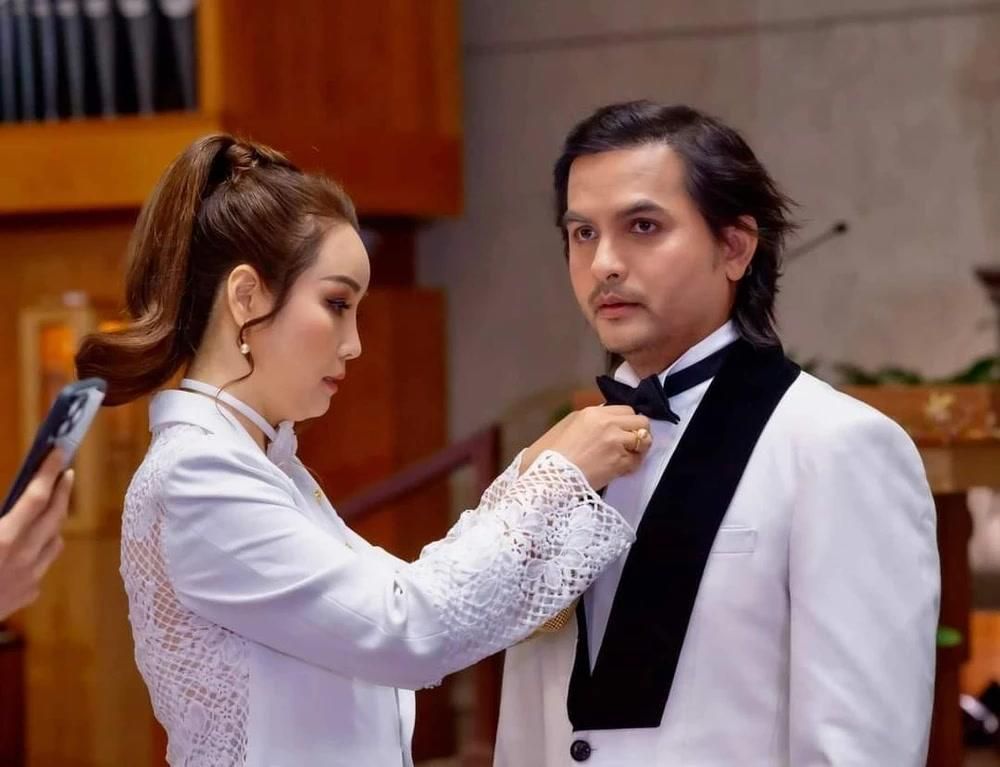 NSƯT Thành Lộc, Hữu Châu cùng các nghệ sĩ tiếc thương người mẫu, diễn viên Đức Tiến