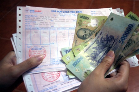 Phản ứng của người dân TP HCM khi nhận hóa đơn tiền điện tháng 4