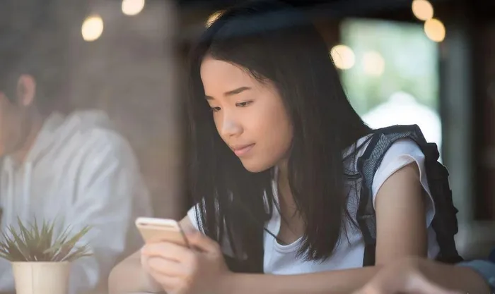 Đừng lệ thuộc vào mạng xã hội