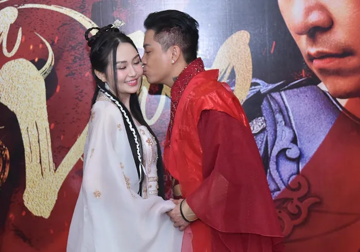 Tuấn Hưng gọi điện cho Duy Mạnh hỏi chuyện liên quan đến bà xã