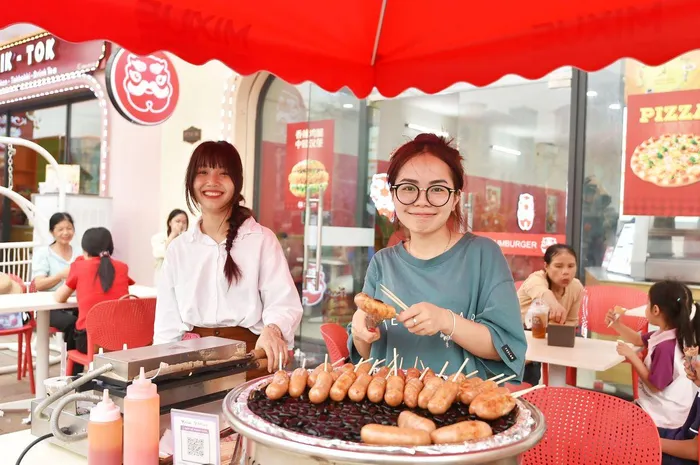 ‘Thiên đường ẩm thực’ phía đông – điểm hẹn quen của giới trẻ Hà thành