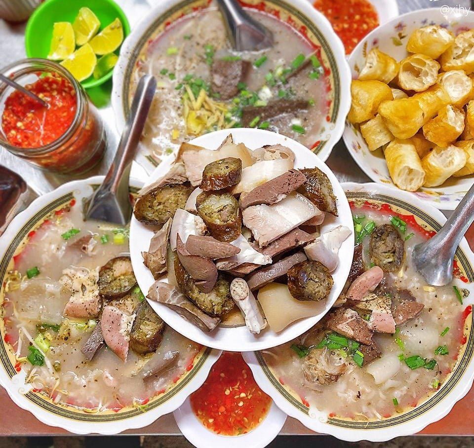 Ngày mưa đi ăn ở Sài Gòn: “Ô bỗng ngon ghê!”