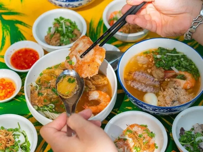 Lưu ngay 10 quán bánh canh ngon nức tiếng ở Nha Trang