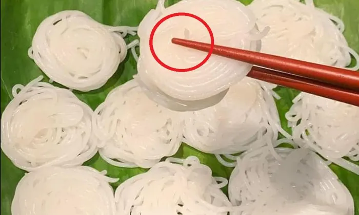 Chỉ vài giọt nước mắm làm theo cách này biết ngay bún ‘tẩm’ hóa chất